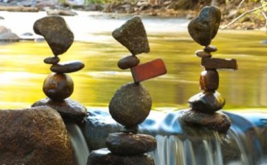 Zen umetnost balansiranja kamenja
